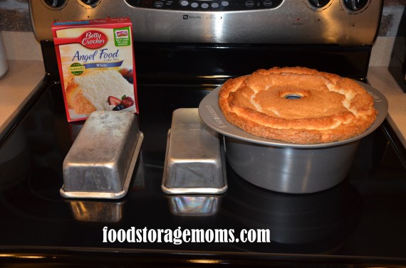 How To Make A Ckean Cut On Angel Food Cake How To Make A Ckean Cut On Angel Food Cake