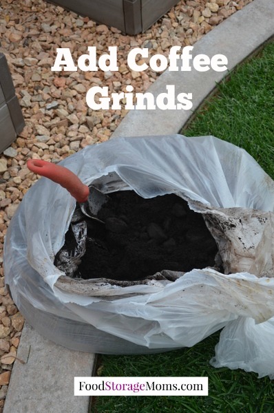 How To Prepare Your Garden so you are ready for planting next Spring by FoodStorageMoms.com