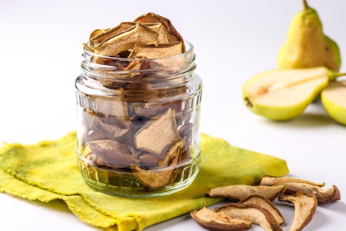 Dehydrating Pears in a Dehydrator or Oven