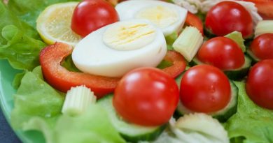 Quick & Easy Salad Dressing Recipes Made From Scratch by FoodStorageMoms.com