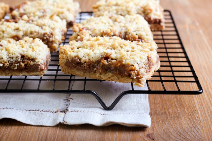 The Best Caramel Oatmeal Carmelitas Recipe