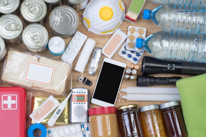 College Students Survival Kits: The Ultimate Guide