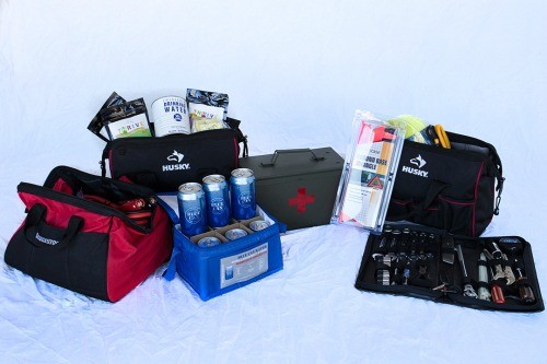 Emergency Car Kit-What You Need In Your Vehicles