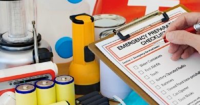 10 Things You Need In Your Disaster Emergency Kit