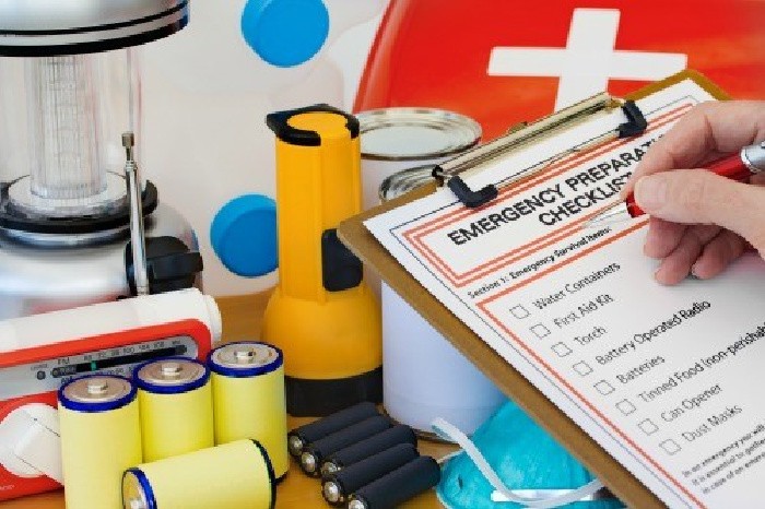 10 Things You Need In Your Disaster Emergency Kit