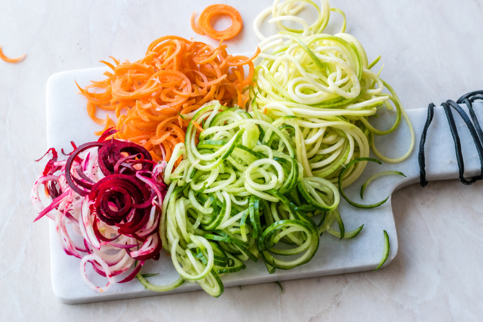 https://www.foodstoragemoms.com/wp-content/uploads/2019/07/20-Of-The-Best-Spiralizer-Recipes.jpg