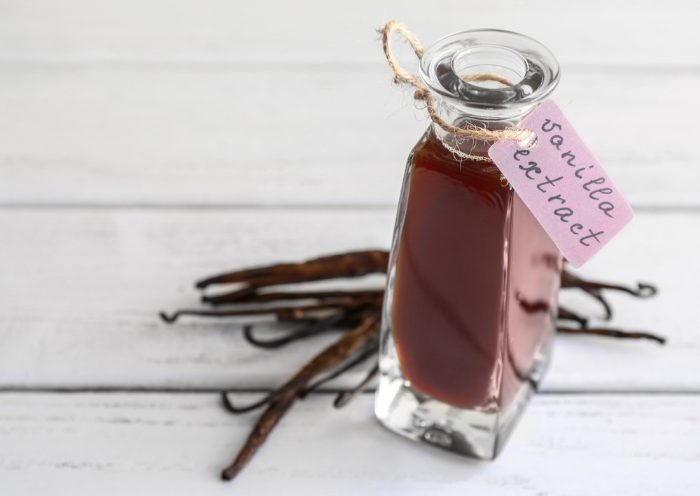 Vanilla Extract with vanilla beans