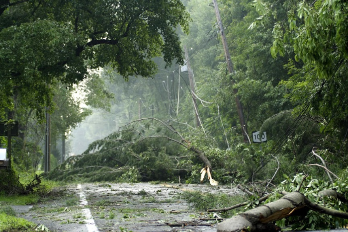 How to Deal With Human Waste When the Power Goes Out