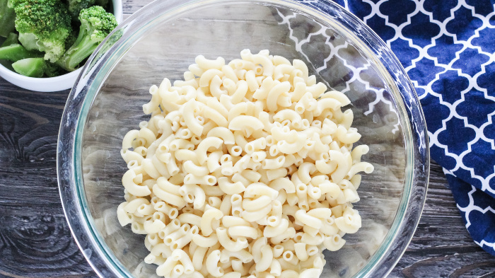 Macaroni in bowl