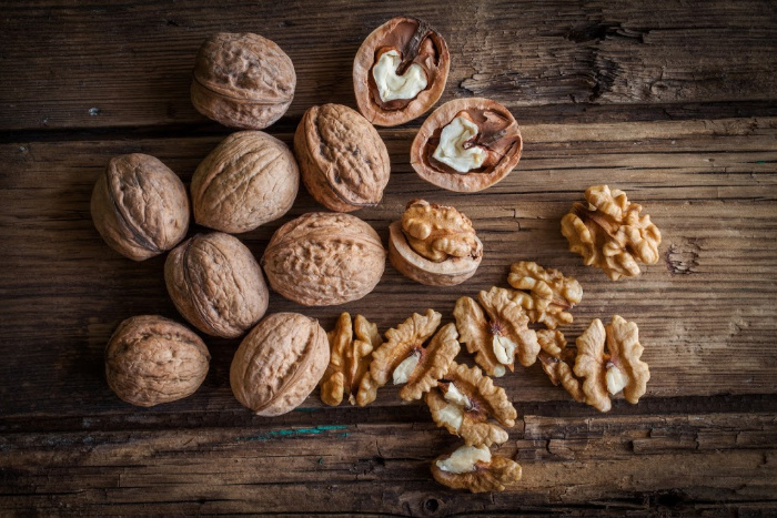 Health Benefits of Nuts: Stock Up