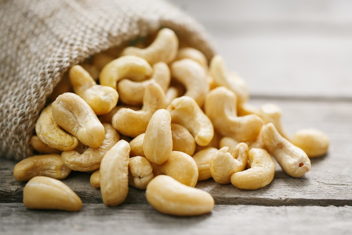 Health Benefits of Nuts: Stock Up