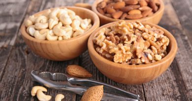 Health Benefits of Nuts: Stock Up