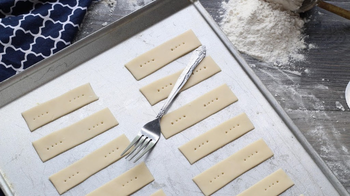 Crackers ready to bake