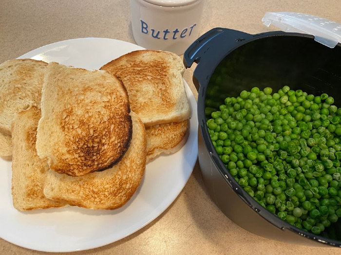 Serve with toast and peas