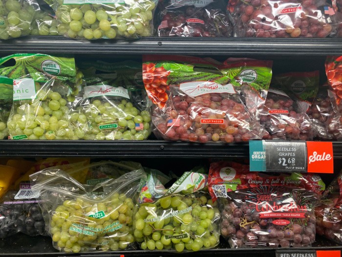 Red and Green Grapes