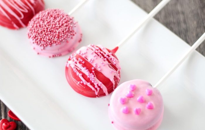 Easy To Make Chocolate Covered Oreos