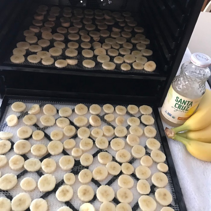 Dehydrating Bananas