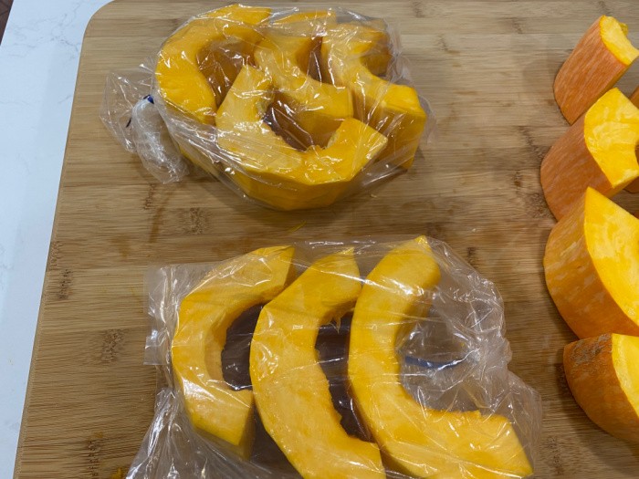 Store the cut squash in bags