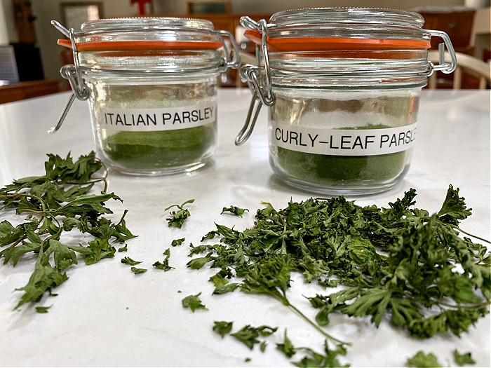 How To Dehydrate Parsley + Parsley Powder