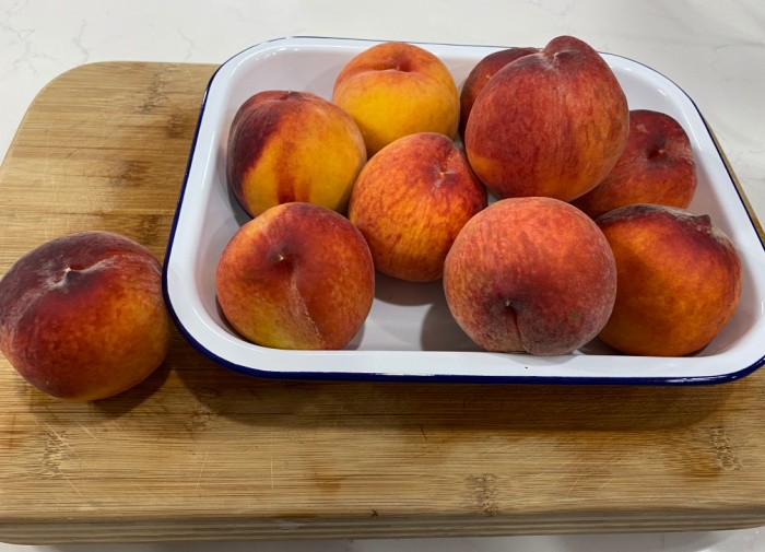 12 Facts About Nectarines 