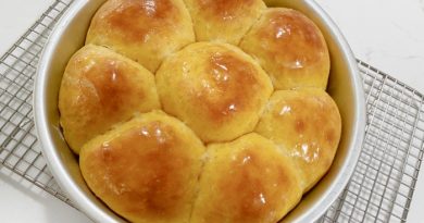 Easy To Make Pumpkin Dinner Rolls