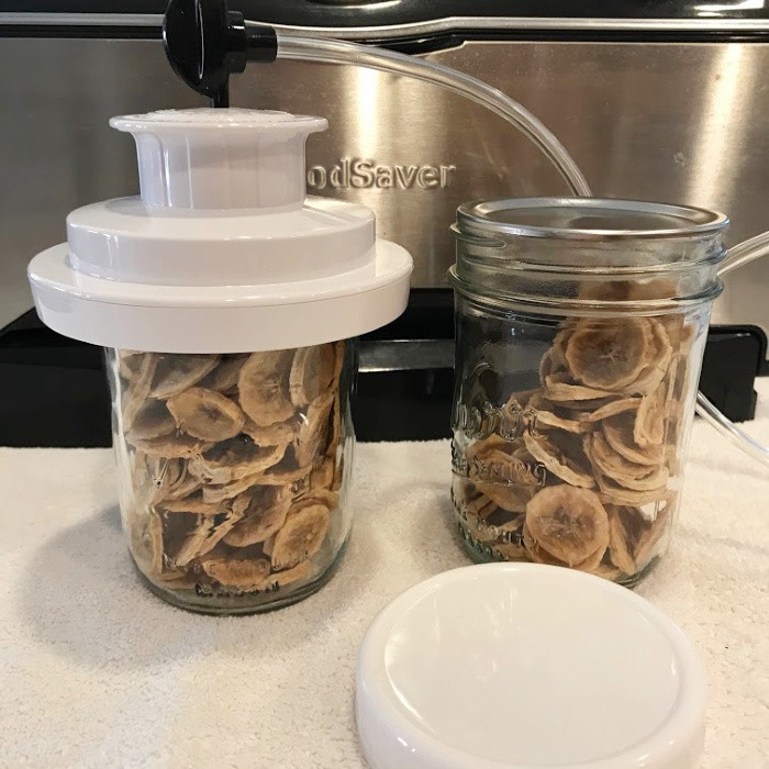 Storing Dehydrated Bananas