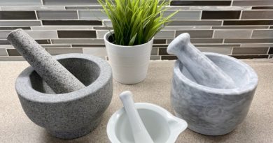 How to Use a Mortar and Pestle