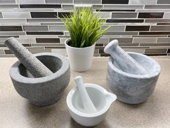 How to Use a Mortar and Pestle