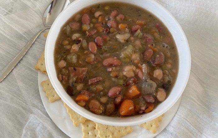 The Best Sixteen-Bean Soup
