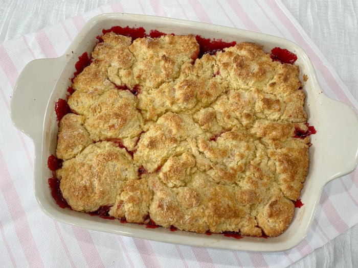 Easy Cherry Cobbler