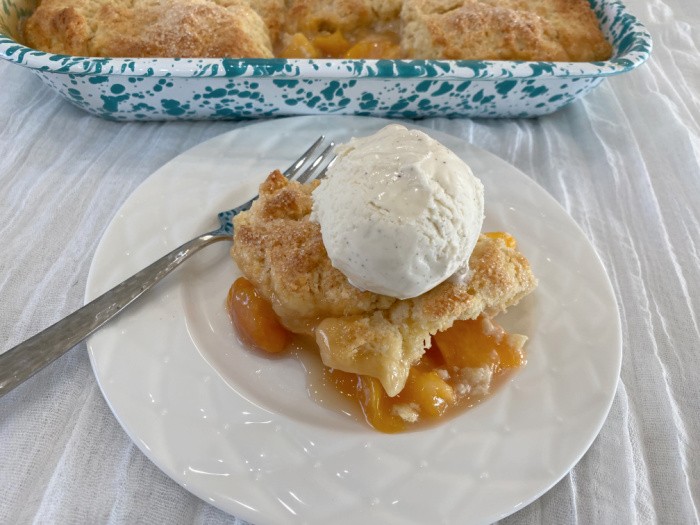 The Best Peach Cobbler