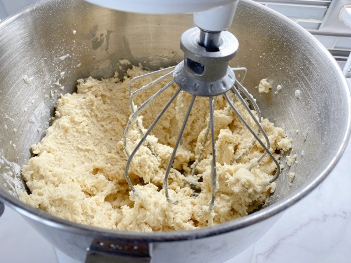 Mix The Flour Thoroughly