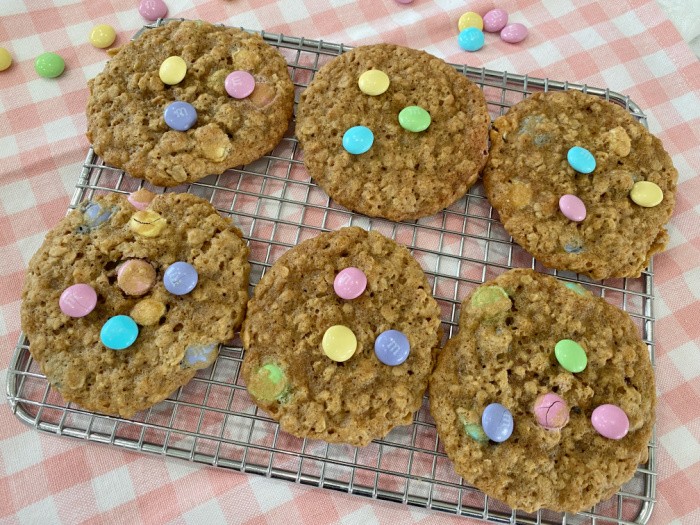 Soft Oatmeal Cookies