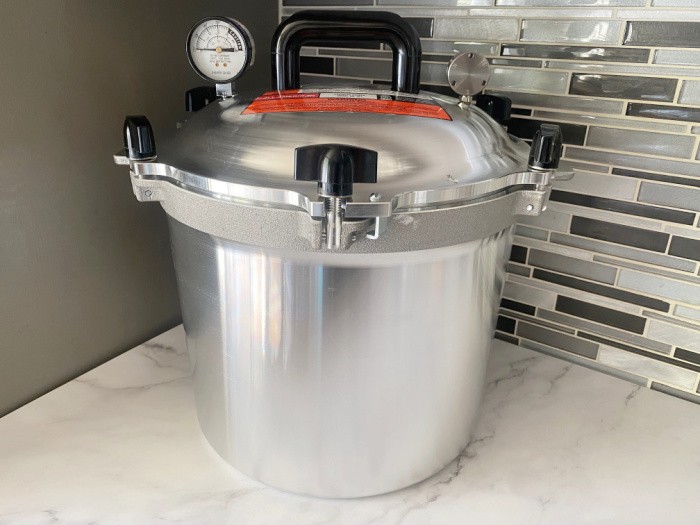 All-American Pressure Canner/Cooker - 21.5 quart