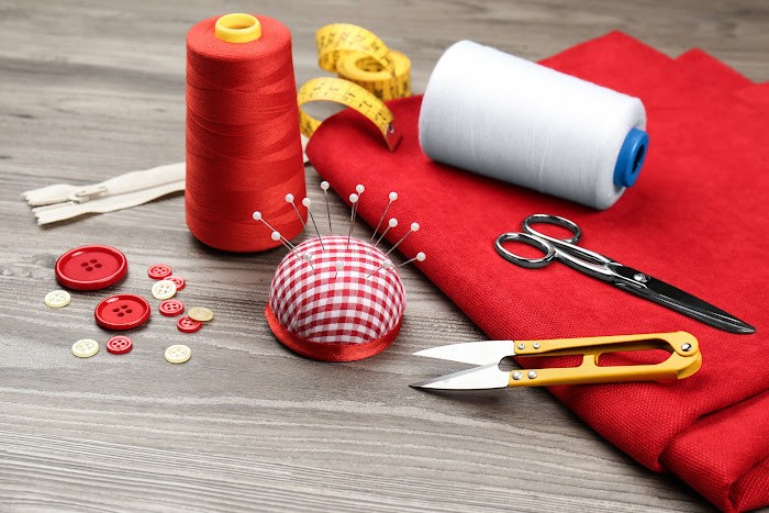 Building Your Essential Emergency Sewing Kit