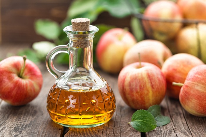 Apple Cider Vinegar with Apples