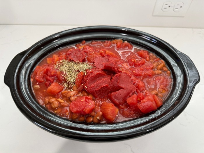 Slow Cooker Chili With Beans In Pot