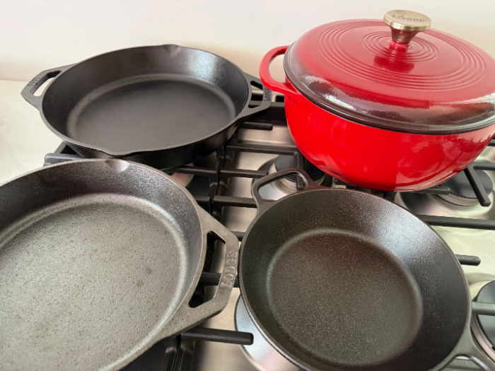 Dutch Oven, Cast Iron Pans