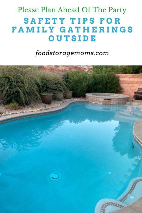 Backyard Pool With hot Tub