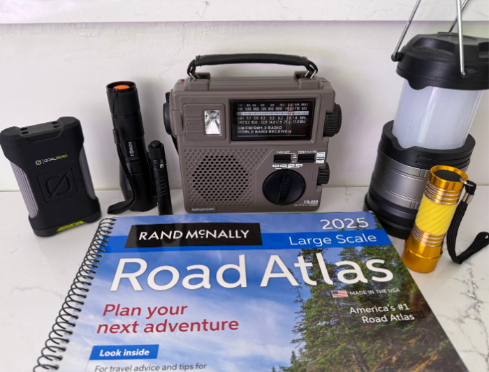 War Items Atlas Radio Flashlights