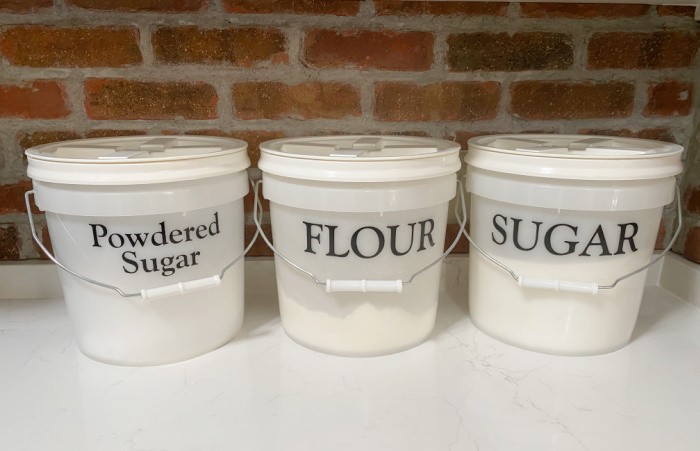2 Gallon Storage Containers