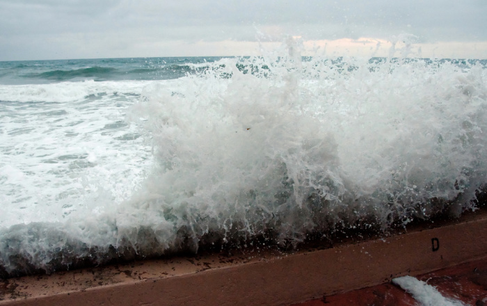 California Beaches High Tide